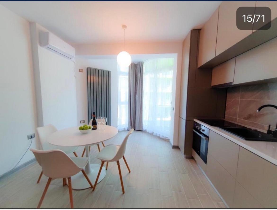 Bea Apartament On The Beach -Mamaia Nord Неводарі Екстер'єр фото