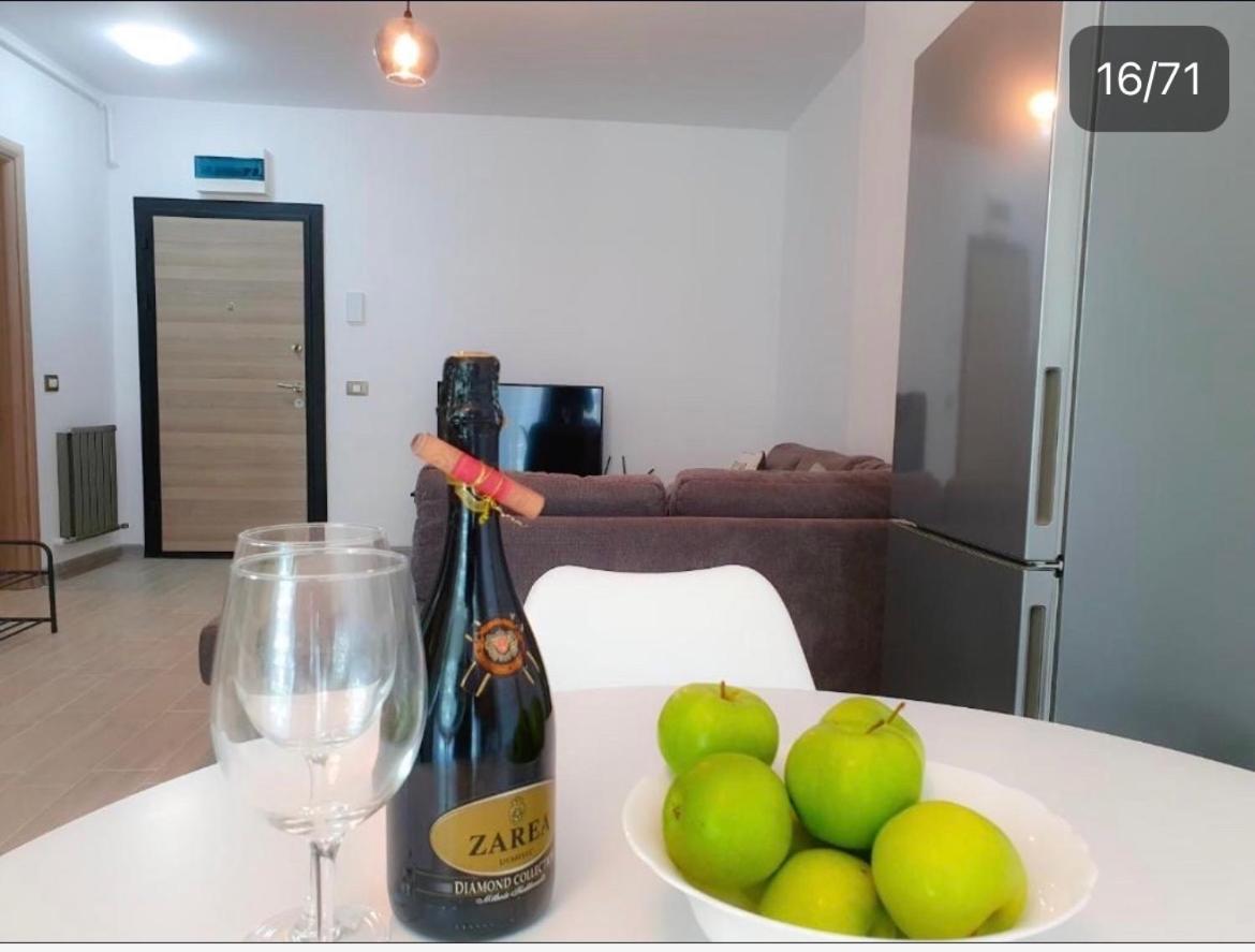 Bea Apartament On The Beach -Mamaia Nord Неводарі Екстер'єр фото
