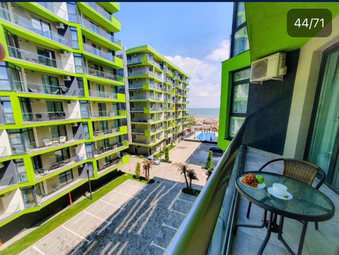 Bea Apartament On The Beach -Mamaia Nord Неводарі Екстер'єр фото